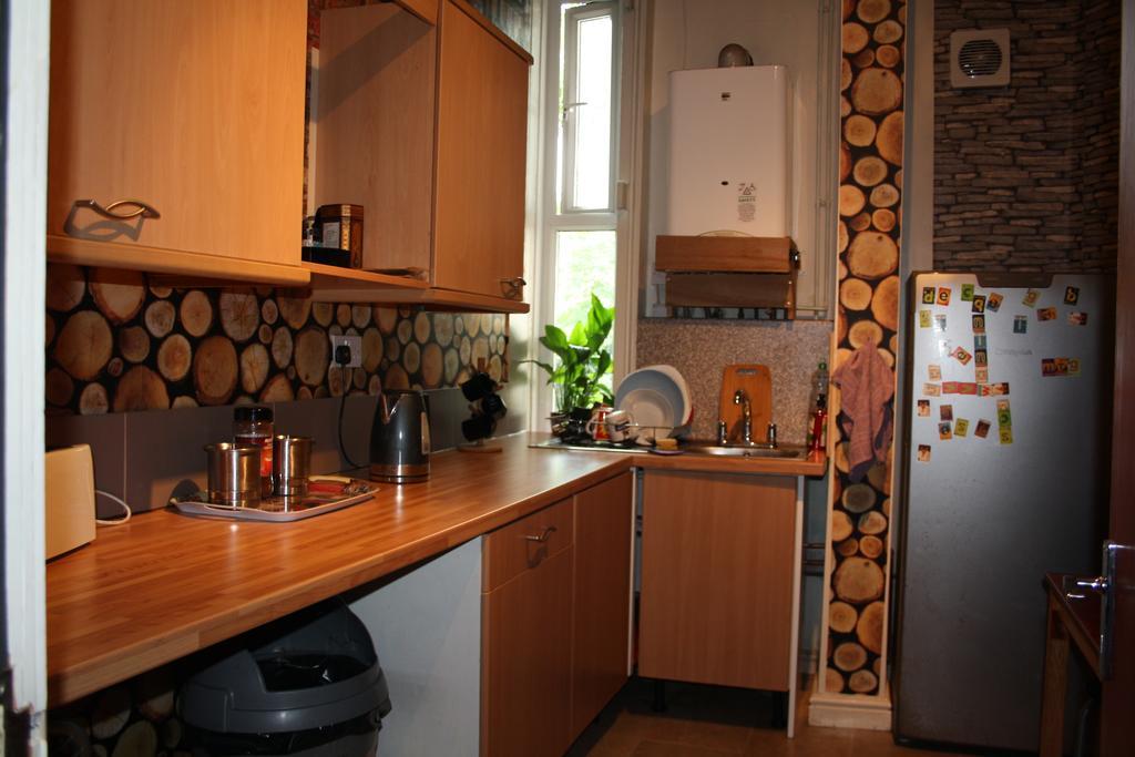 Hostel East Midlands *